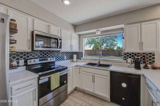 319 N VALENCIA Drive, Chandler, AZ 85226