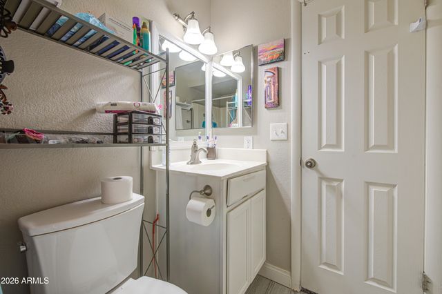 319 N VALENCIA Drive, Chandler, AZ 85226