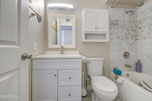 319 N VALENCIA Drive, Chandler, AZ 85226