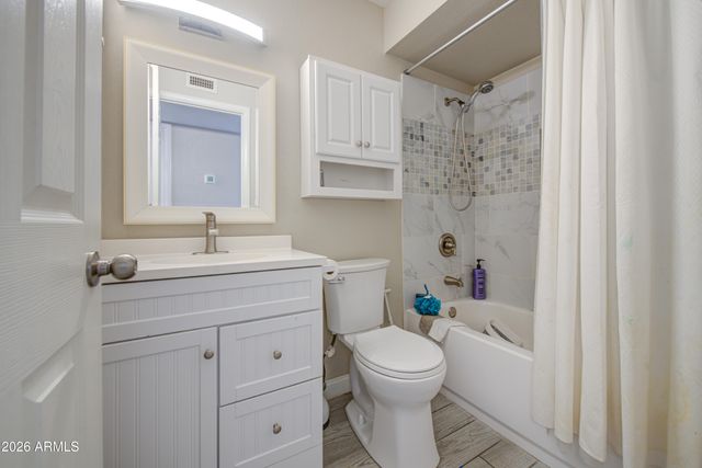 319 N VALENCIA Drive, Chandler, AZ 85226