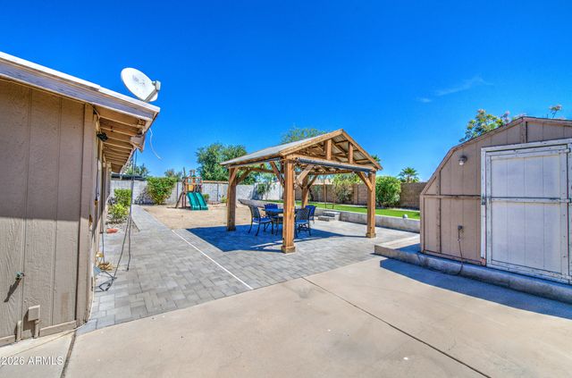 319 N VALENCIA Drive, Chandler, AZ 85226