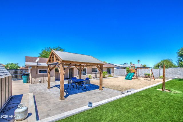 319 N VALENCIA Drive, Chandler, AZ 85226