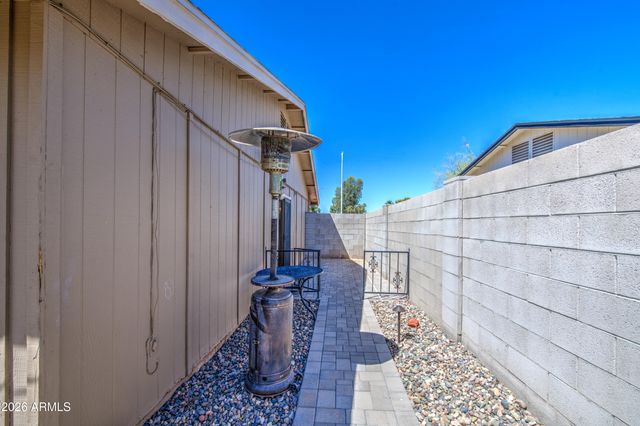 319 N VALENCIA Drive, Chandler, AZ 85226