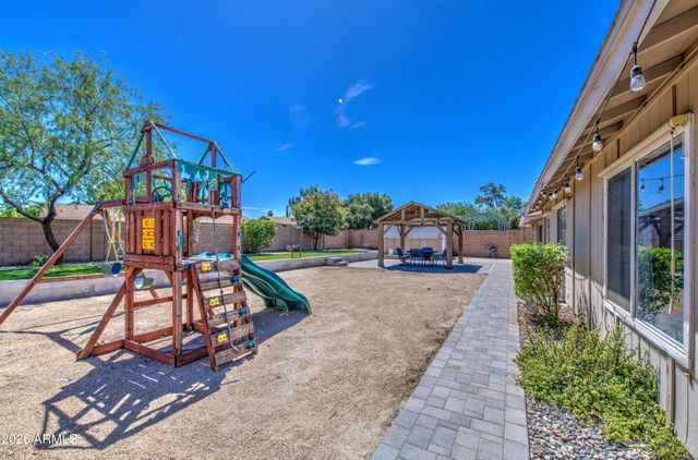 319 N VALENCIA Drive, Chandler, AZ 85226