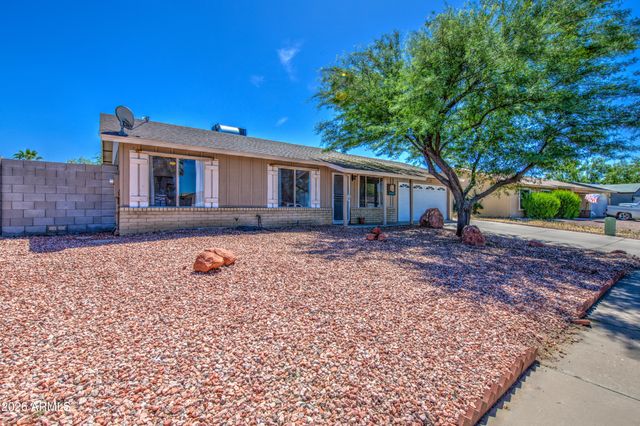 319 N VALENCIA Drive, Chandler, AZ 85226
