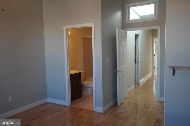 132 N LINWOOD AVE, Baltimore, MD 21224