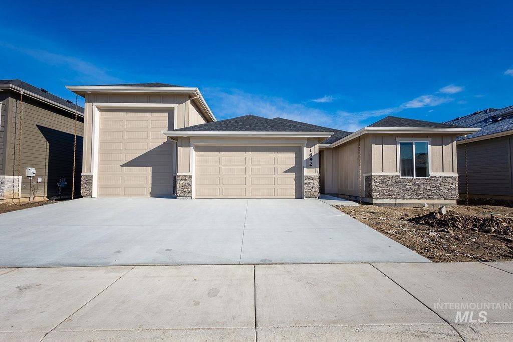1692 Sandbar Rd, Emmett, ID 83617