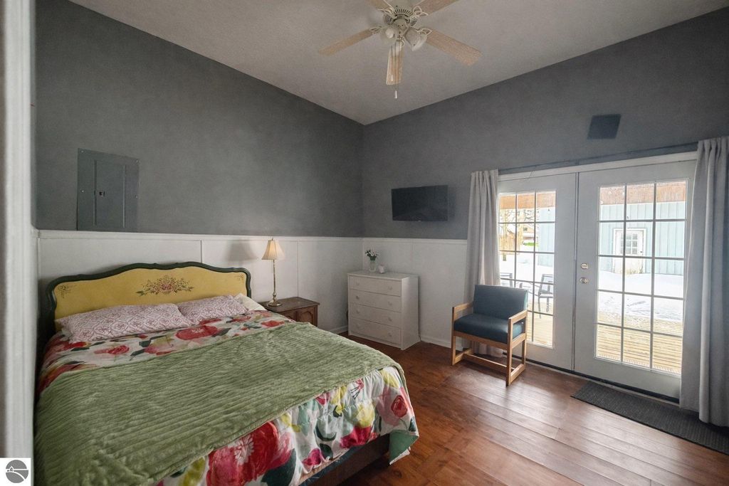 Image 9 of property listing at 409 Walnut, Kalkaska, MI 49646