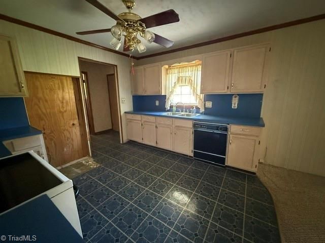 304 Northside Drive, Lexington, NC 27295