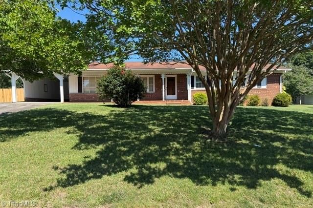 304 Northside Drive, Lexington, NC 27295