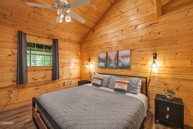 4081 Henry Town Road, Sevierville, TN 37876