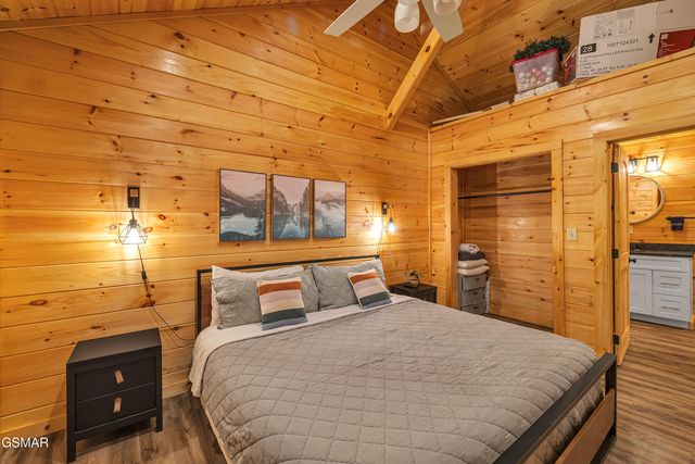 4081 Henry Town Road, Sevierville, TN 37876