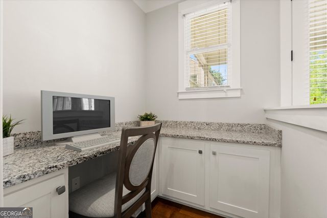 138 Inwood Walk, Woodstock, GA 30188