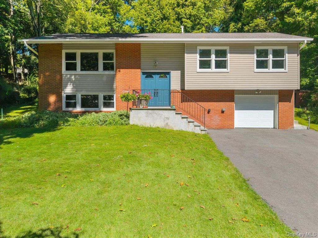 24 Willow Place, Lake Peekskill, NY 10537 — photo 4