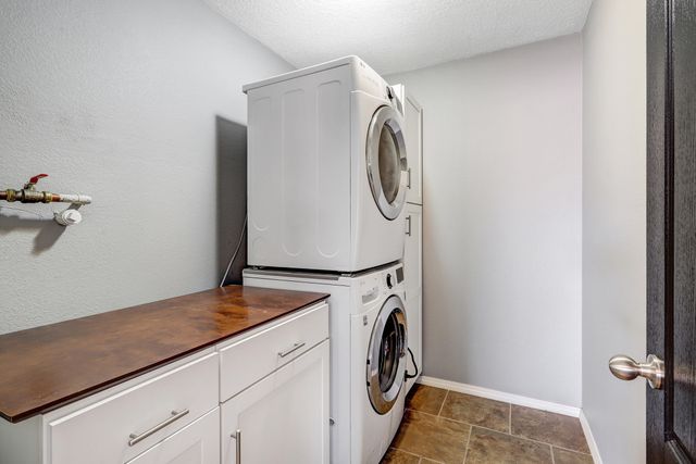 7320 Skagway Drive NE, Rio Rancho, NM 87144