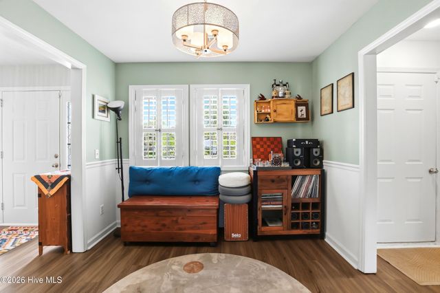 8504 Lakeview Drive, Wilmington, NC 28412