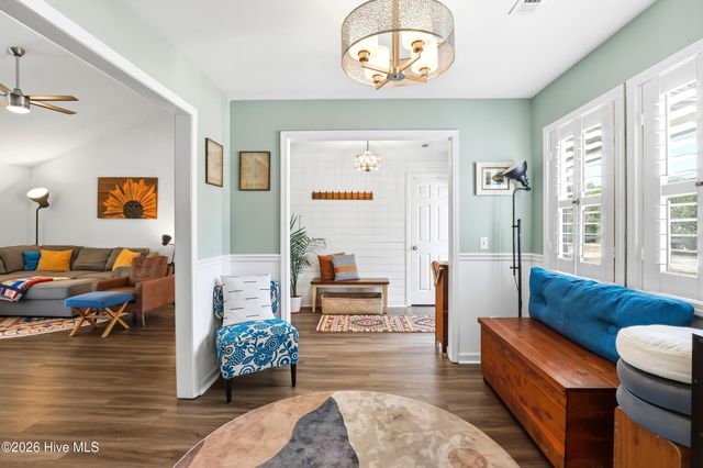 8504 Lakeview Drive, Wilmington, NC 28412