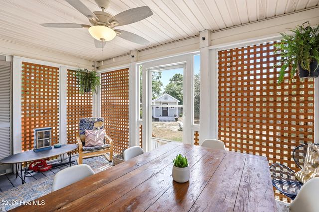 8504 Lakeview Drive, Wilmington, NC 28412