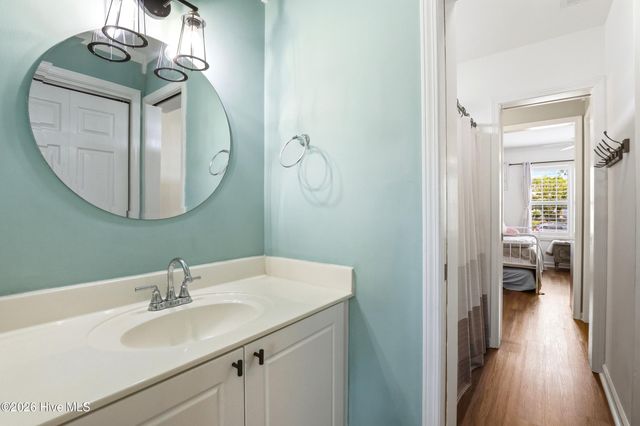 8504 Lakeview Drive, Wilmington, NC 28412