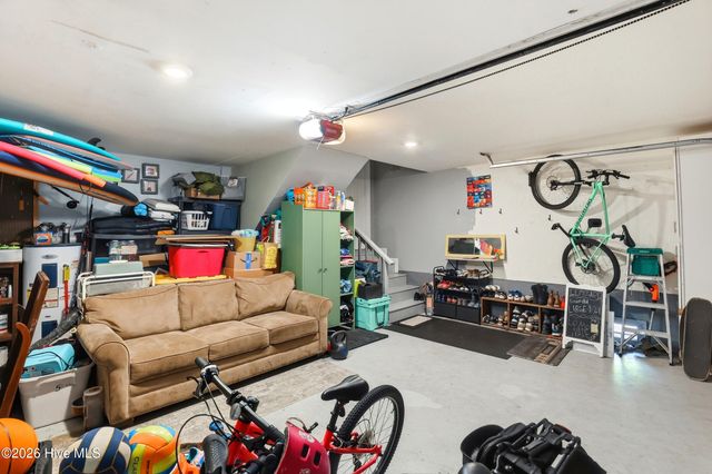 8504 Lakeview Drive, Wilmington, NC 28412