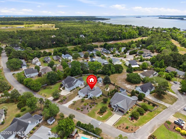 8504 Lakeview Drive, Wilmington, NC 28412