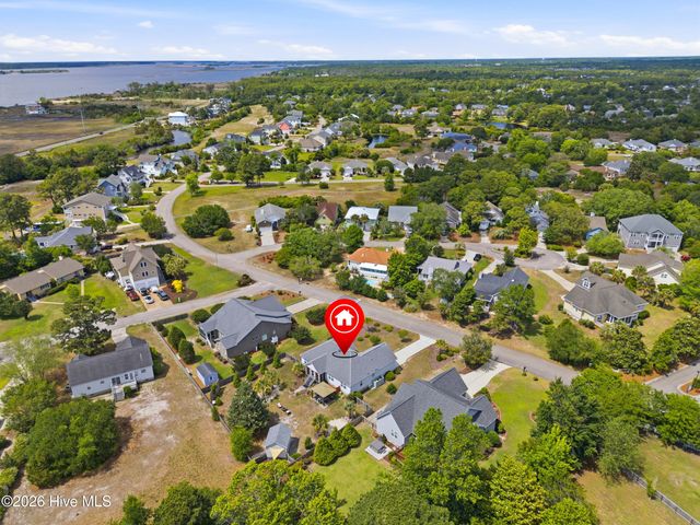 8504 Lakeview Drive, Wilmington, NC 28412