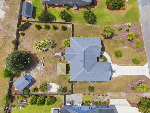 8504 Lakeview Drive, Wilmington, NC 28412