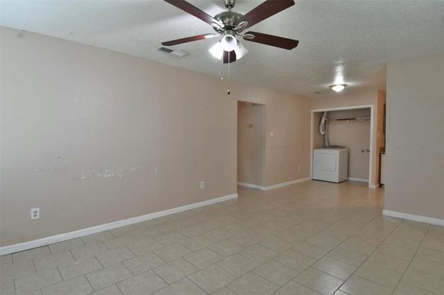 904 Mabry Road, Baytown, TX 77520