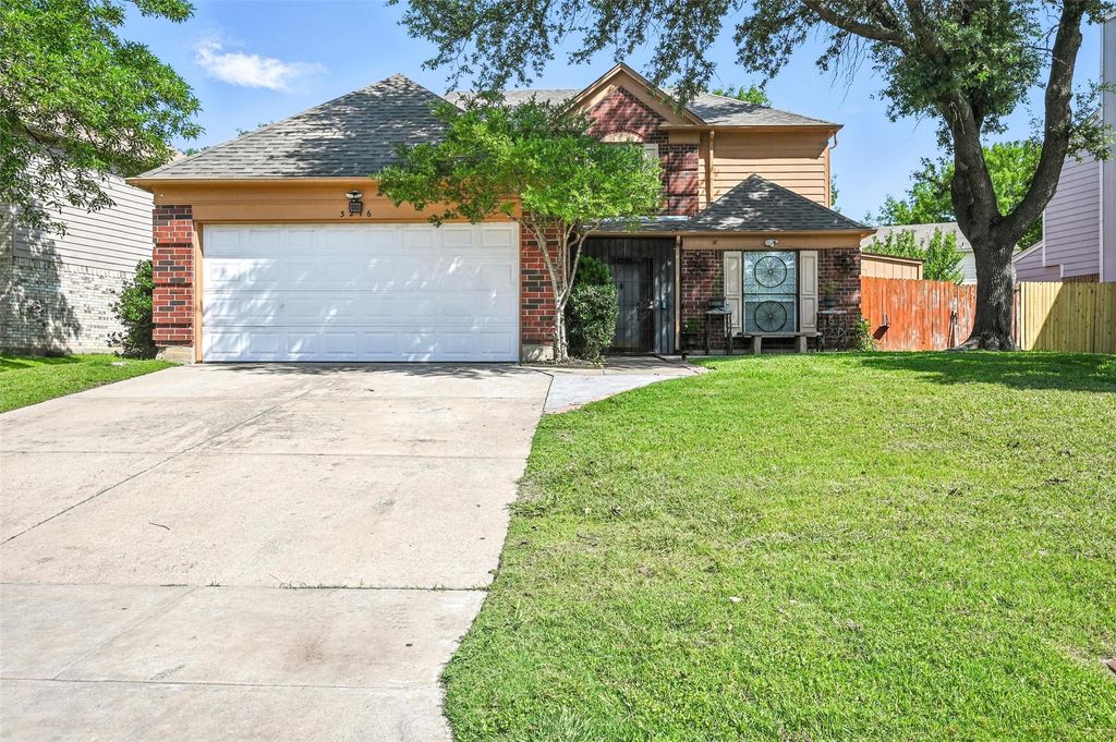 3216 Marie Lane, Fort Worth, TX 76123