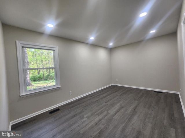 6401 TOWLES MILL RD, Spotsylvania, VA 22551