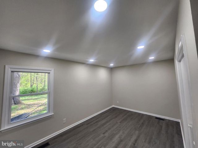 6401 TOWLES MILL RD, Spotsylvania, VA 22551