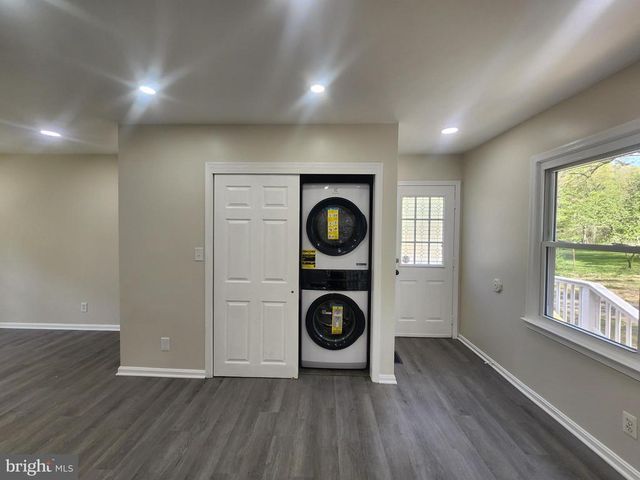 6401 TOWLES MILL RD, Spotsylvania, VA 22551