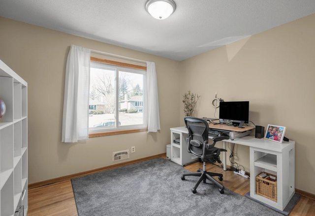 6329 Halifax Avenue S, Edina, MN 55424