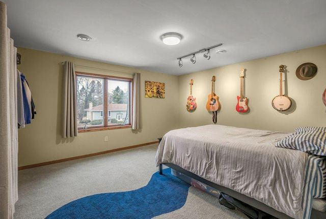 6329 Halifax Avenue S, Edina, MN 55424