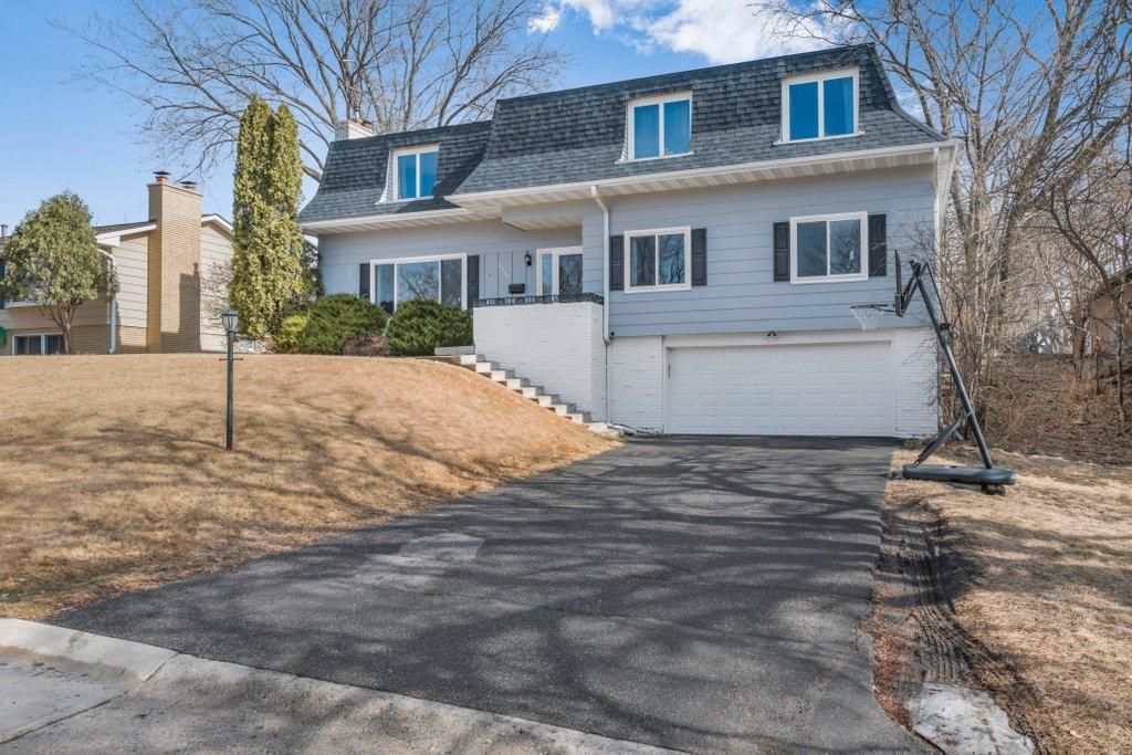 6329 Halifax Avenue S, Edina, MN 55424