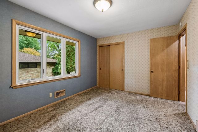 5018 Normandale Court, Edina, MN 55436