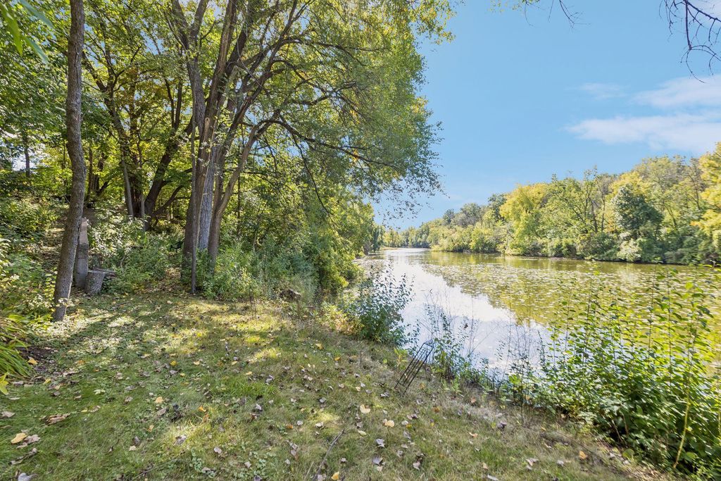 5018 Normandale Court, Edina, MN 55436