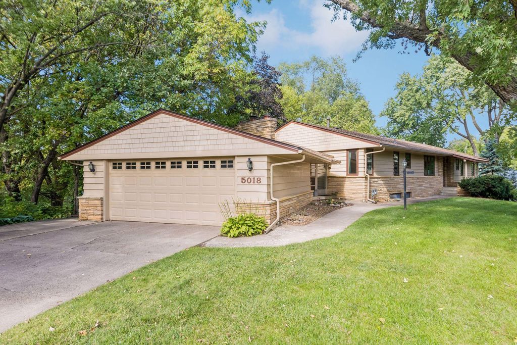 5018 Normandale Court, Edina, MN 55436 — photo 2