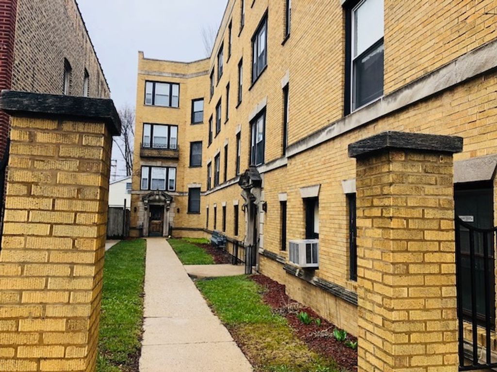 3808 W Irving Park Road 11, Chicago, IL 60618