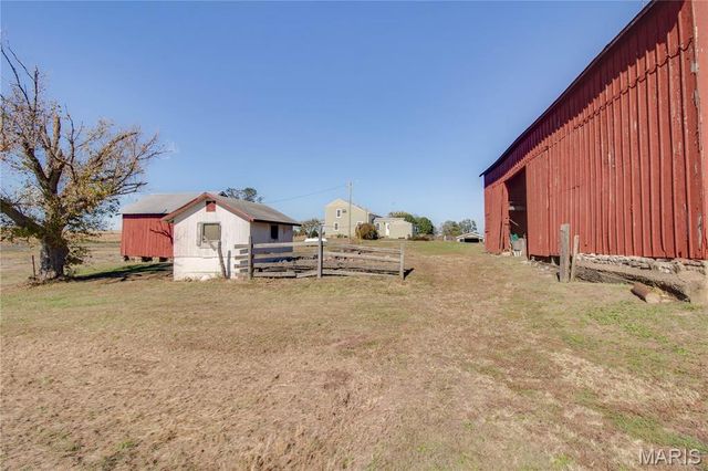 15176 Lageman Road, Godfrey, IL 62035
