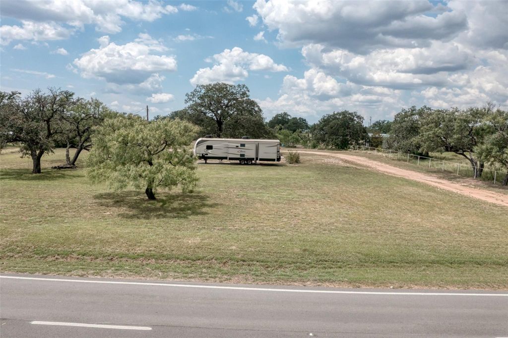 9185 Ranch Road 1431, Buchanan Dam, TX 78609