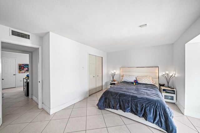 8745 SW 137th Avenue, Miami, FL 33183