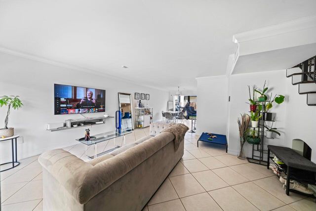 8745 SW 137th Avenue, Miami, FL 33183