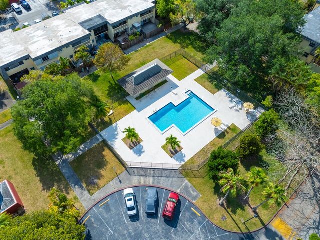 8745 SW 137th Avenue, Miami, FL 33183