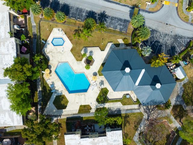 8745 SW 137th Avenue, Miami, FL 33183