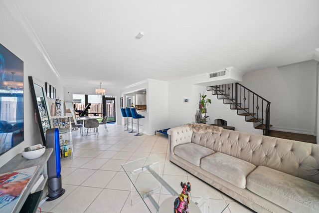 8745 SW 137th Avenue, Miami, FL 33183
