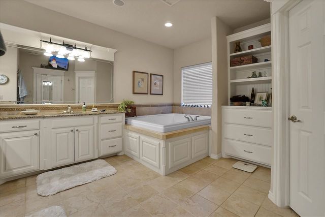 3602 NW Julie Dr, Lawton, OK 73505