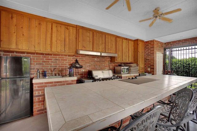 3602 NW Julie Dr, Lawton, OK 73505