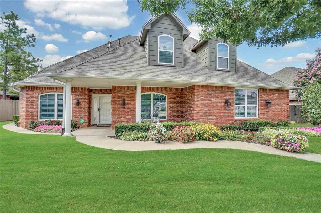 3602 NW Julie Dr, Lawton, OK 73505