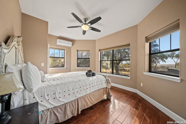 852 Crossbow, Canyon Lake, TX 78133